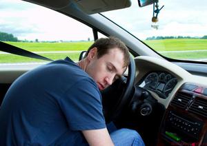 Ngủ gật khi lái xe trên đường cao tốc, tài xế đối diện án tù 5 năm