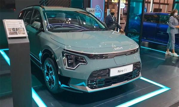 SUV chạy điện Kia Niro EV 2022 ra mắt với thiết kế gây chú ý