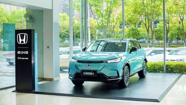 Honda HR-V 2022 bản chạy điện mở bán tại Trung Quốc