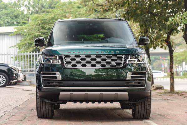Range Rover SVAutobiography 2021 với màu sơn xanh giá 13 tỷ đồng tại Việt Nam