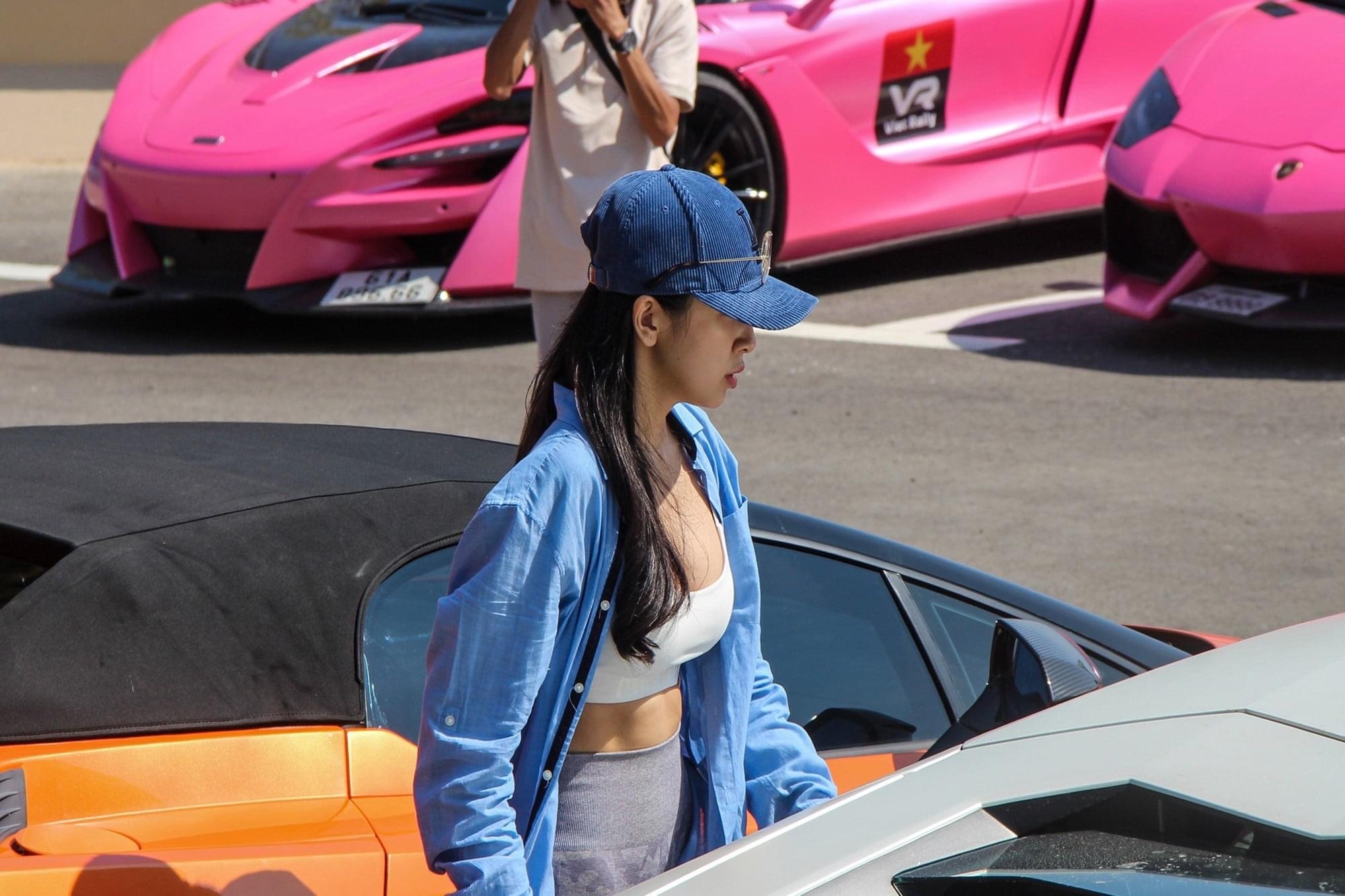 Jessie Lương - bóng hồng duy nhất tham gia vào hành trình VietRally bằng siêu xe Lamborghini Aventador