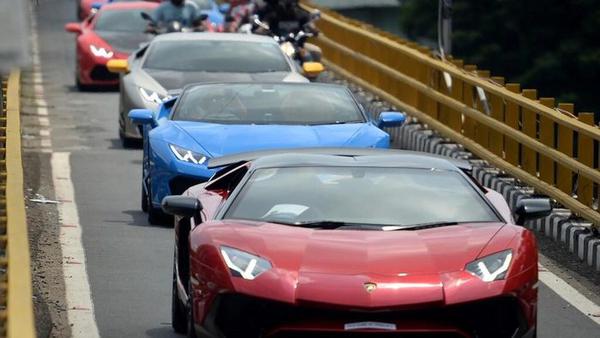 Lamborghini thu về lượng đơn hàng khủng, khách mua xe phải chờ đến năm 2024