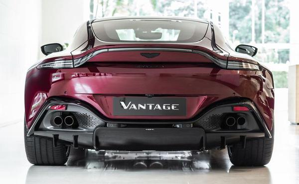 Aston Martin Vantage phiên bản kỷ niệm 70 năm ra mắt tại Malaysia