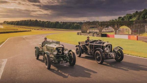 Xe đua trăm tuổi của Bentley “tái sinh” với giá 1,8 triệu USD