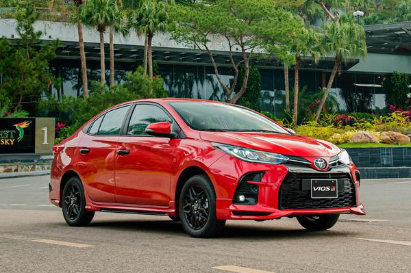 Top 10 mẫu xe bán chạy nhất tại Việt Nam vào tháng 4/2021