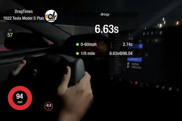 Tesla Model S Plaid bị "phốt" tăng tốc chậm hơn công bố