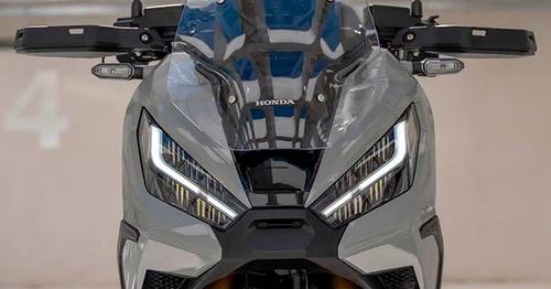 Honda X-ADV 2021 được trang bị hàng loạt những công nghệ mới