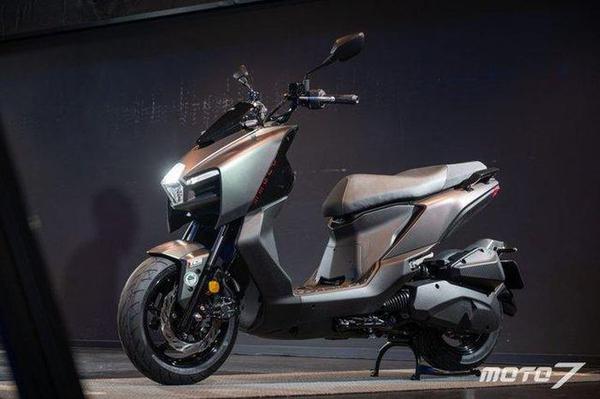SYM MMBCU 2022 ra mắt với nhiều trang bị tân tiến, hứa hẹn cạnh tranh với Honda AVD160