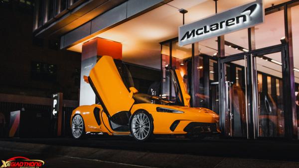 Cận cảnh siêu xe McLaren GT chính hãng giá 16 tỷ đồng tại Việt Nam