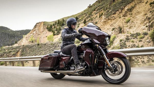 Harley-Davidson triệu hồi gần 200.000 xe thuộc các dòng CVO, Trike vì lỗi đèn phanh