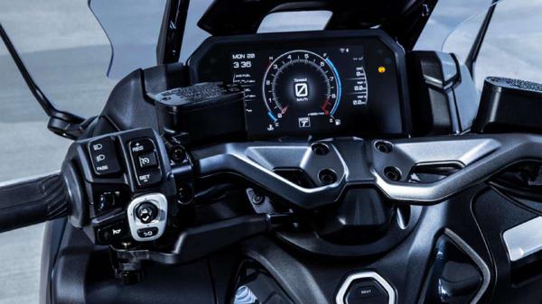 Yamaha TMax 560 Tech Max 2022 chính thức ra mắt