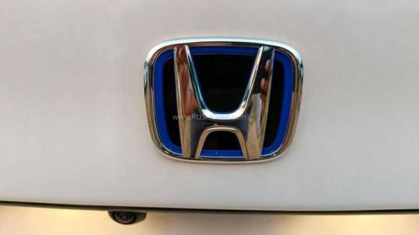 Ảnh thực tế Honda City Hybrid tại đại lý trước thềm ra mắt ở Ấn Độ