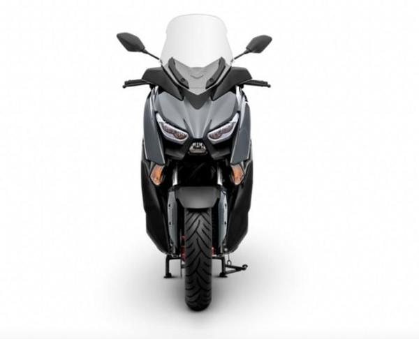 Yamaha X-Max 300 SP 2022 bản thể thao ra mắt với giá 142 triệu đồng