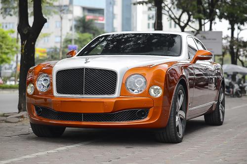 Siêu xe đắt đỏ Bentley Mulsanne Speed với màu cam độc nhất Việt Nam