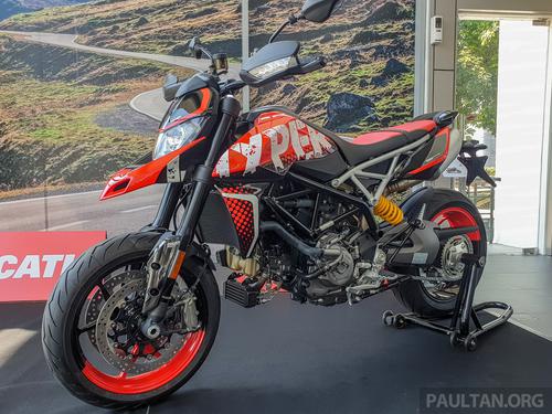 Ducati Hypermotard 950 RVE sẽ có giá bán gần 20.000 USD