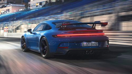Porsche 911 GT3 chính thức ra mắt với sức mạnh vượt trội, chinh phục đường đua