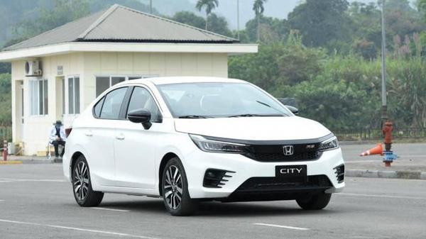 Honda Vision bán hơn 2.000 chiếc/ngày, tiếp tục là mẫu xe ga bán chạy nhất Việt Nam