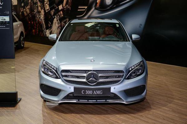 Mercedes-Benz GLC và C-Class bị triệu hồi tại Việt Nam do lỗi túi khí, động cơ