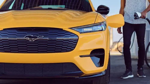 Mustang Mach-E phiên bản mới được bật mí sẽ còn nhanh hơn nữa