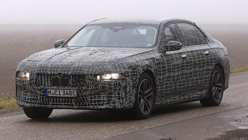 BMW 7 Series thế hệ mới lộ ảnh chạy thử nghiệm, sử dụng động cơ thuần điện