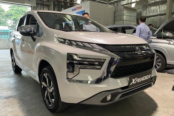 Mitsubishi Xpander 2022 giá dự kiến cao nhất 645 triệu đồng, quyết giành "ngôi vương" phân khúc trước Toyota Veloz