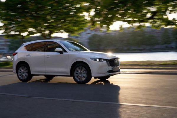 Mazda CX-5 2022 chính thức ra mắt, được bổ sung tính năng an toàn
