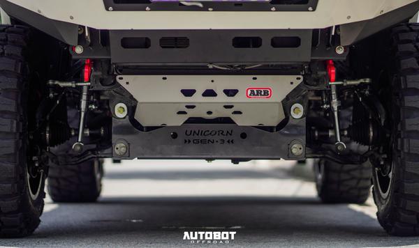 Toyota Fortuner GR Sport "lột xác" với bản độ off-road hầm hố