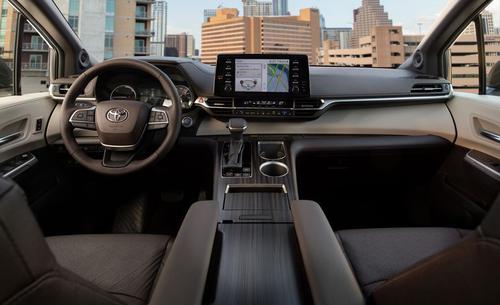 Toyota Sienna 2021 với các nâng cấp về ngoại hình cùng bước nhảy vọt về khả năng tiết kiệm nhiên liệu