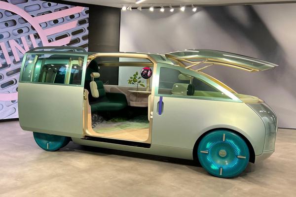 Độc đáo với MINI Vision Urbanaut tại Los Angeles Auto Show 2021