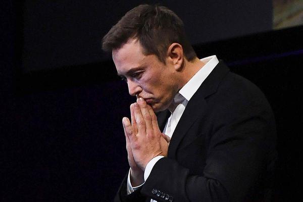 Vụ tai nạn ô tô tự lái Tesla làm 2 người thiệt mạng khiến Elon Musk mất 5,6 tỷ USD