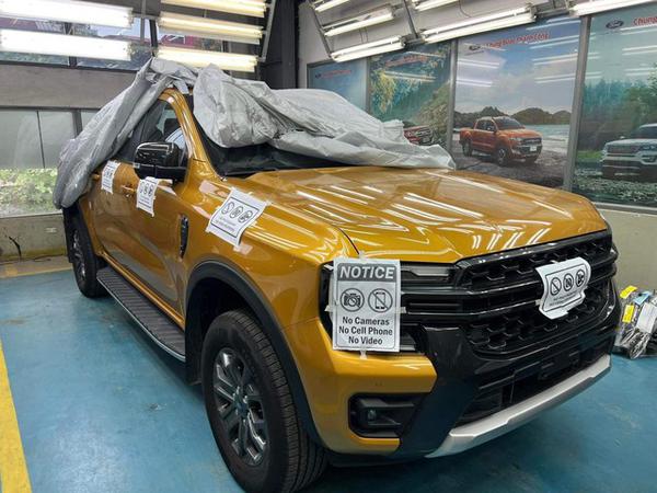 Nội thất Ford Ranger Wildtrak 2022 lần đầu lộ diện tại Việt Nam, xuất hiện nhiều trang bị khủng