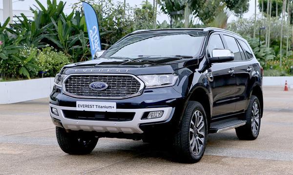 Ford Everest được bổ sung trang bị tại đại lý, giá bán tăng nhẹ