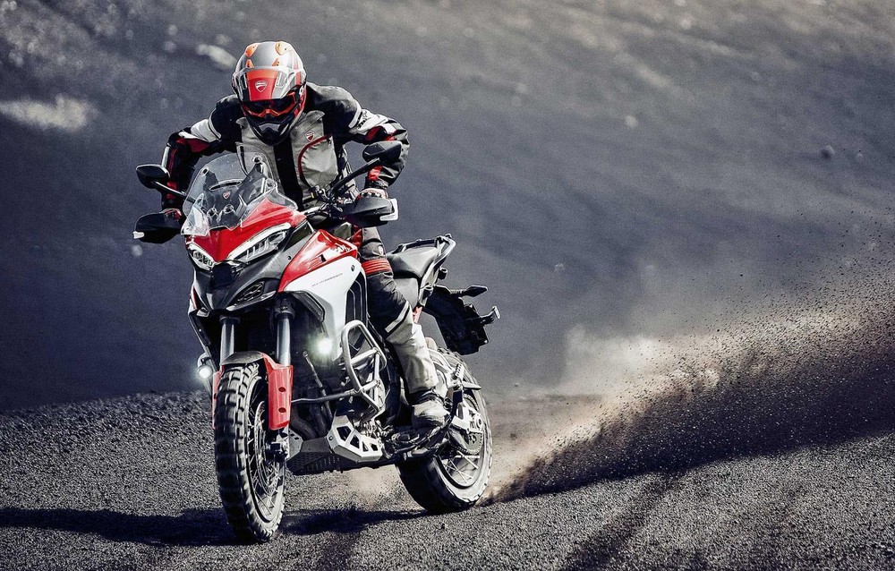Ducati Multistrada V4 trở thành mẫu xe bán chạy nhất thương hiệu năm 2021 -  Xe 360